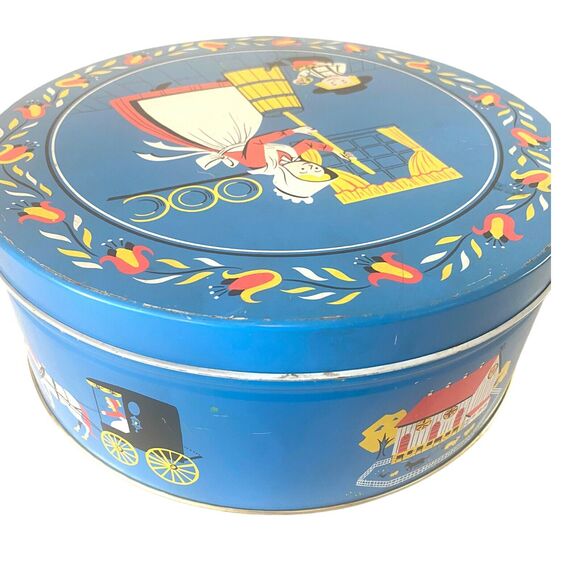 Vintage Quinlan’s Amish Dutch Round Tin Pennsylvania Blue Farm Butter Pretzel - Picture 6 of 12